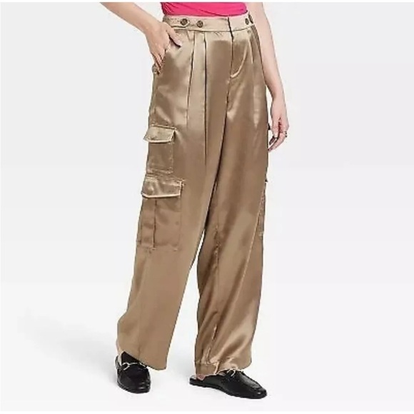 New-a new day-6-gold-high-rise, satin, pleated, wide leg, slouchy, cargo pants. - Picture 1 of 15